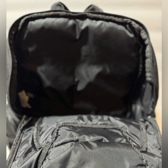 Oakley - Enduro Backpack - Jet black - Picture 4 of 17